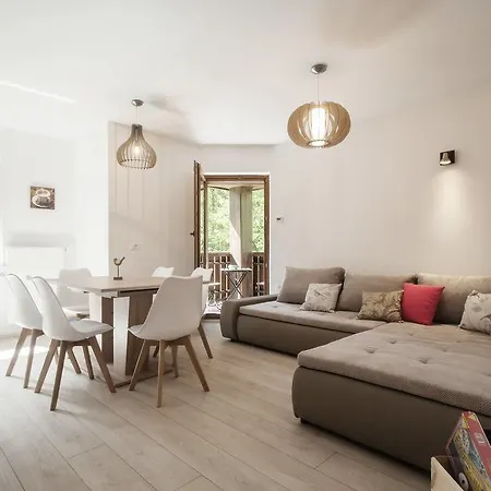 Vesna Pokljuka * Goreljek