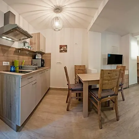 Vesna Pokljuka * Goreljek