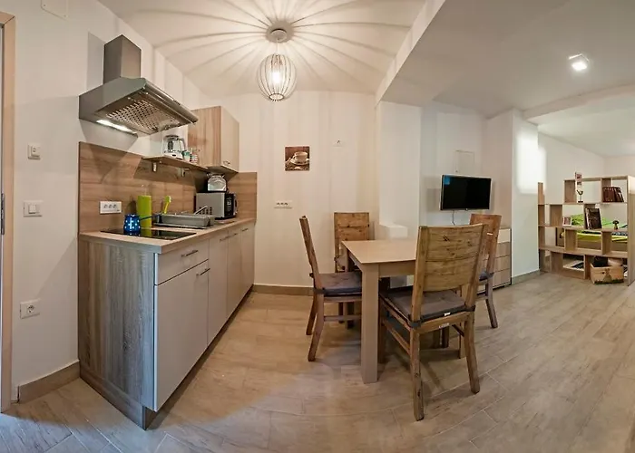 Vesna Pokljuka * Goreljek